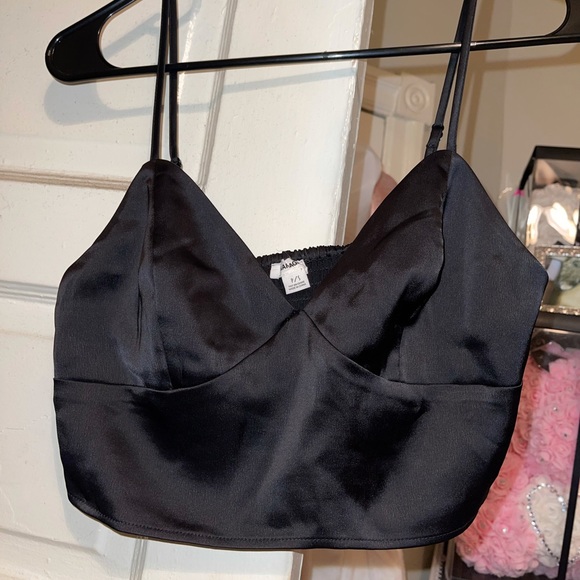 Garage black top. - Picture 3 of 4